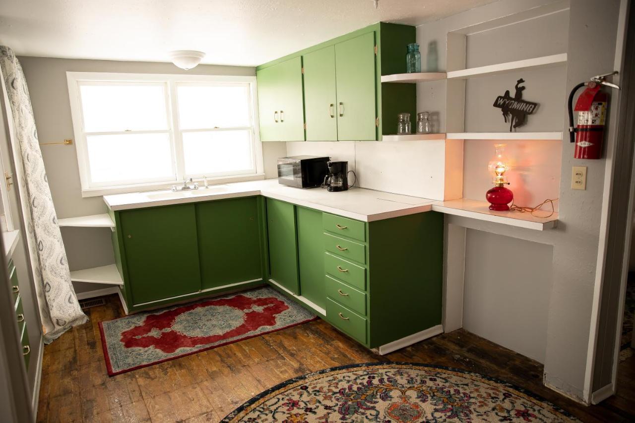 Rustic 2 Bedroom Boho Apartment Laramie Exteriör bild
